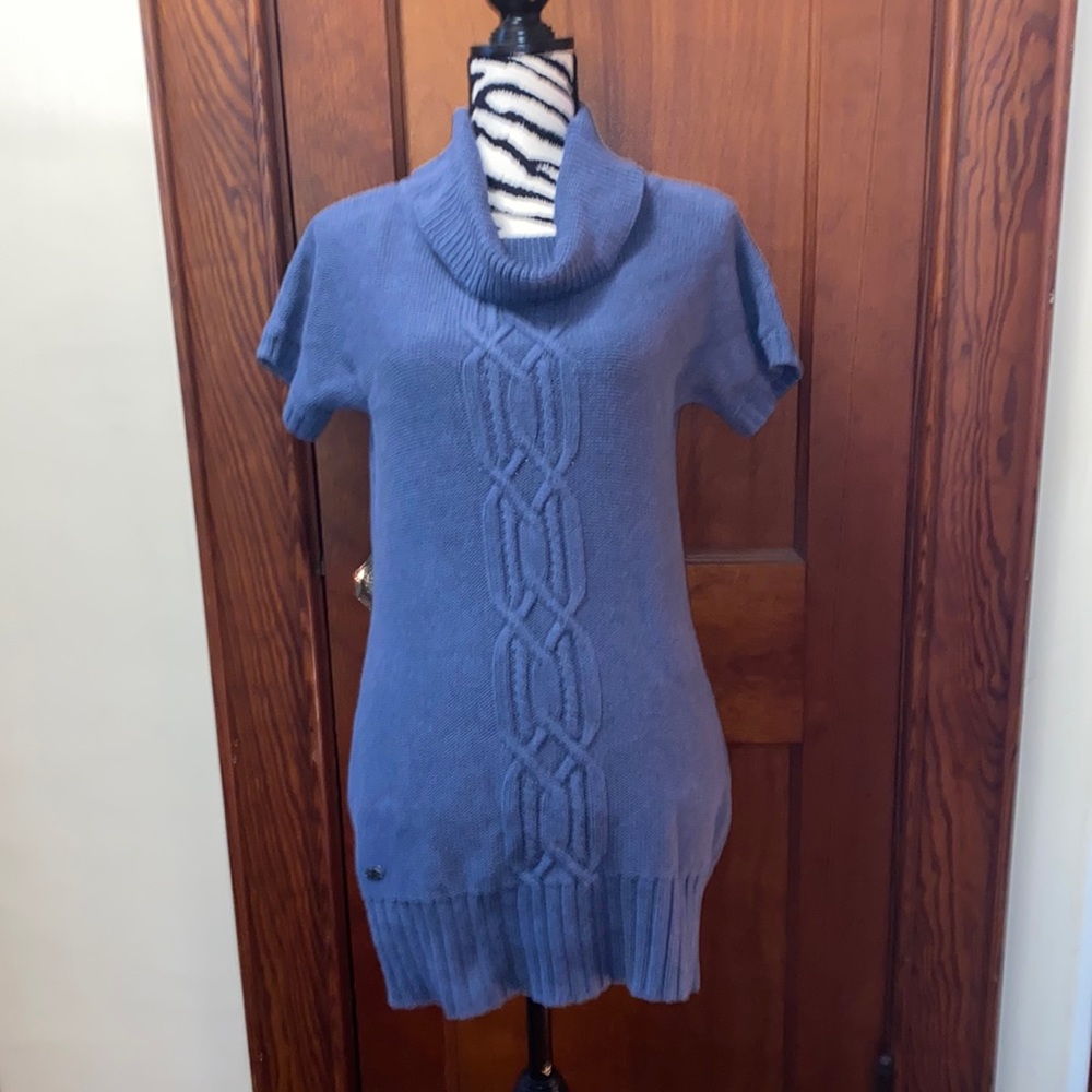 Athleta Tisbury Cable iron blue turtle neck, short sleeve sweater tunic size S